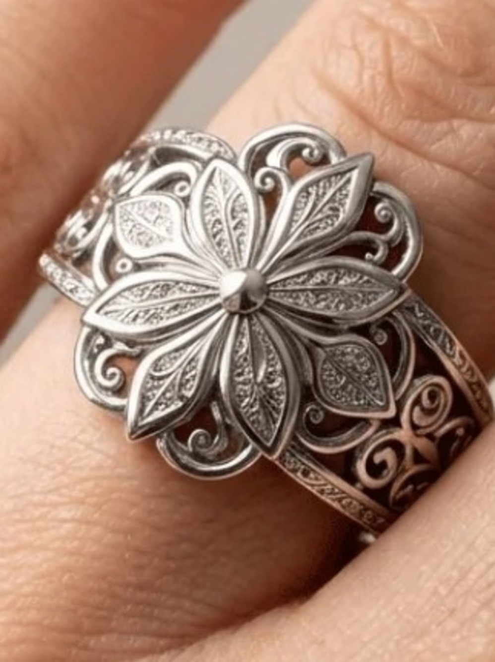 Vintage Floral Filigree Silver Ring - Silver Tone Size 8 NIB